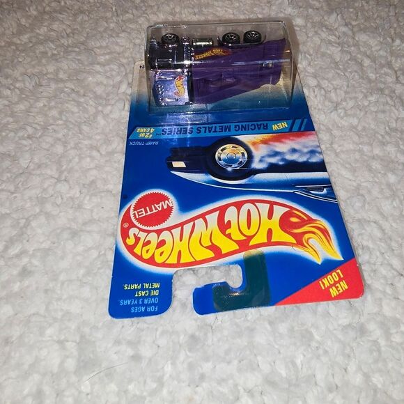 Hot Wheels Race Metals series- Ramp TruckCar #2 of 4 - Picture 4 of 4